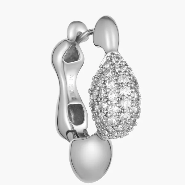 Celia Hoops