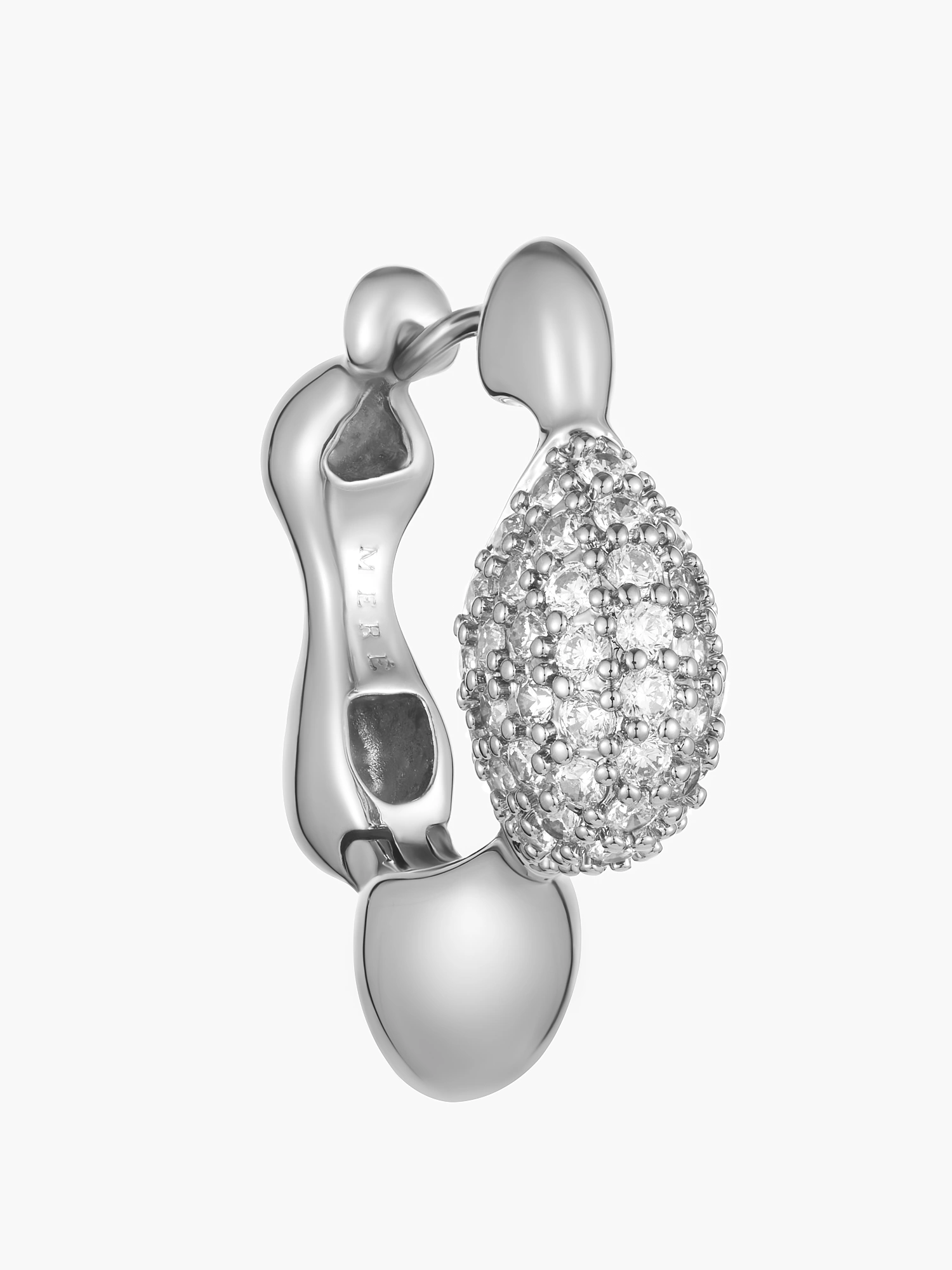 Celia Hoops