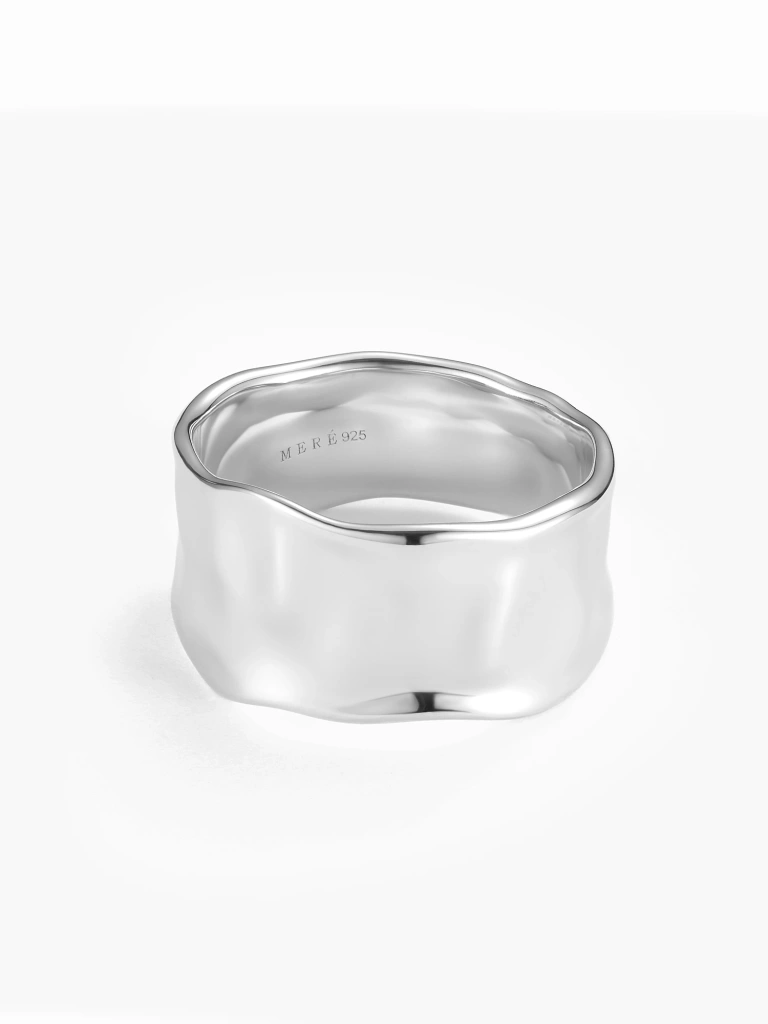 Lumi Wave Ring