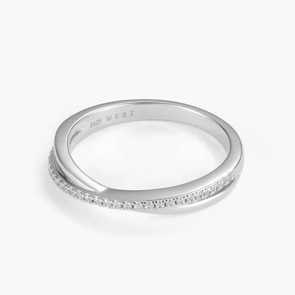 Mila Pavé Band Ring